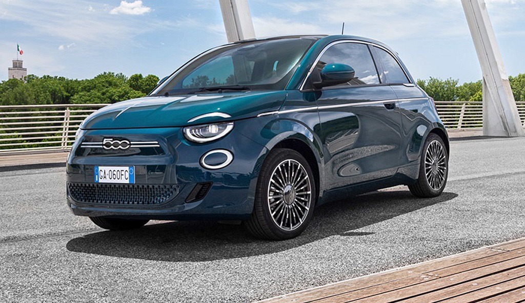 Fiat 500e auf der Straße